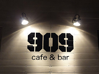 909 cafe & bar
